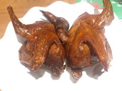 首创黑椒妙龄乳鸽-粤小馆(天安云谷店)
