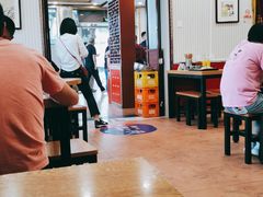 大堂-门框胡同百年卤煮(新街口店)