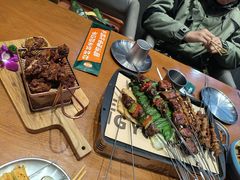 -路边羊烧烤酒场(宝带路店)