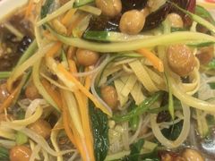 -闯关东东北农家菜(崂山石老人店)