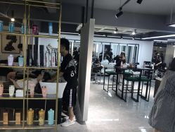 -HG美发设计沙龙