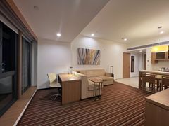 -深圳机场凯悦嘉轩酒店