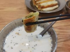 -白翔甜食店