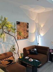 -小梨专业脱毛连锁机构