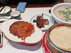 -梅利汴京烤鸭•开封豫菜地标店(东司门店)