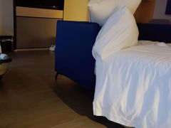 -广州高铁南站亚朵酒店