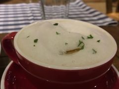 奶油松露蘑菇汤-Paulaner·德国帕拉娜自酿啤酒餐厅(海上世界店)