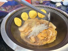 -东北农家院铁锅炖