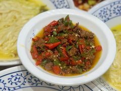 -李与白包子铺(桐梓林店)