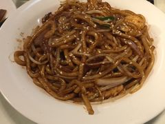 -新大咀港式茶餐厅(宝山万达店)