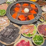 重庆彩虹阶梯旁的居民楼老火锅‼️人间烟火气