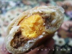 咸蛋黄鲜肉月饼-真老大房(南京东路店)