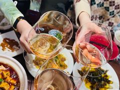 自然酒-肆海小川菜酒馆Wine Bistro (青年路店)