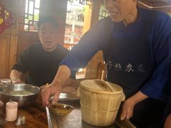 -卡拉农庄 正宗斗鸡肉