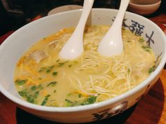 -李犟大爆鳝面·手工蟹黄包(湖滨西湖店)