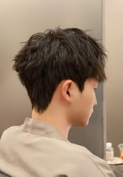 点击看大图 -容萨美业·美容美发