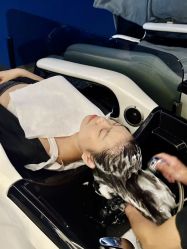 -PE SALON