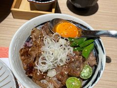 酱烧月见牛五花丼饭-堂本家·二代目·炸猪排(Express东海店)