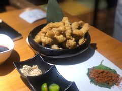 -洪氏嗨捞·广东猪肚鸡·椰子鸡火锅(西咸万象城店)