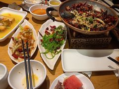 -隔壁老王·家常云南菜(花巷店)