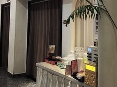 -嗨辣小聚·盘锦河蟹·海鲜烧烤龙虾(盘锦十年好店)