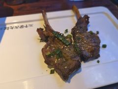 苏尼特金质烤羊排-三个蒙古大叔羊肉串(大宁店)