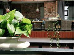 -苹果树下艺术餐厅(宋庄店)