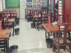 -湖南人家湘菜馆(镇江路店)