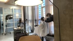 -C-18 SALON
