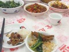 -堂瓦里·33年传统赣菜(第一街区店)