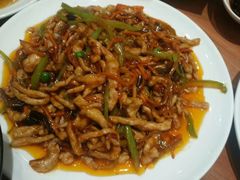 -六泰居·尔滨地标·东北菜(泰山路店)