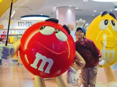 -m豆巧克力世界(上海世茂广场店)