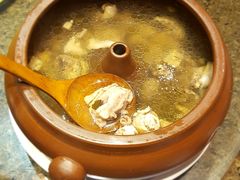 野坝子汽锅鸡-外婆味道·云南经典家常菜(北站店)