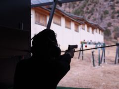 -猎鹰谷实弹射击俱乐部