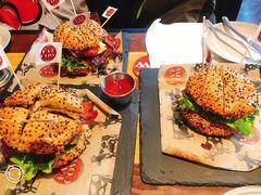 -FAT COW(虹梅路店)