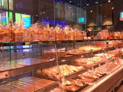 面包甜点陈列柜-巴黎贝甜(大宁国际商业广场店)