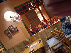 -老滇山寨•云南特色菜•地方菜•民族风情歌舞表演(金碧店)