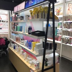 -唐三彩智能美妆体验馆