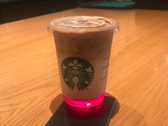 -星巴克(杭州湖滨银泰E区店)