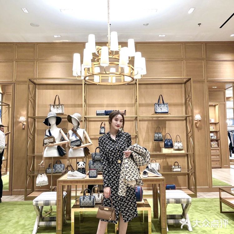 Tory Burch限时快闪店|体验独特设计美