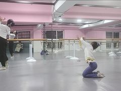 -蒲公英舞蹈艺术中心(解放路校区)