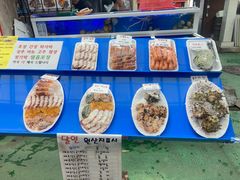 -西归浦每天偶来市场