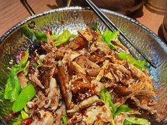 手撕扁担鸡-吃饭皇帝大·土家民族菜(武陵源店)
