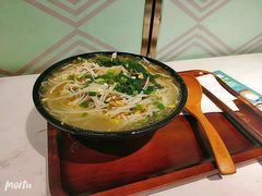 -蒙小妹骨汤饭.米线(新光路店)