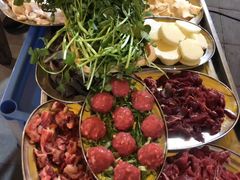 -牛一煲美食(江高店)