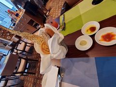-香格里拉鱼跃地中海西餐厅·牛排披萨