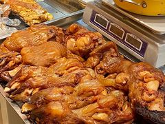 -牧场烧烤餐饮广场