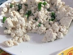 小葱拌豆腐-何适山庄 ·可团建(水长城P2停车场店)