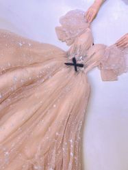 -洋洋婚纱品牌集合店