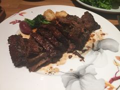 顶级牛小排-萨拉伯尔水源素问店·韩国宫廷料理(人民路店)